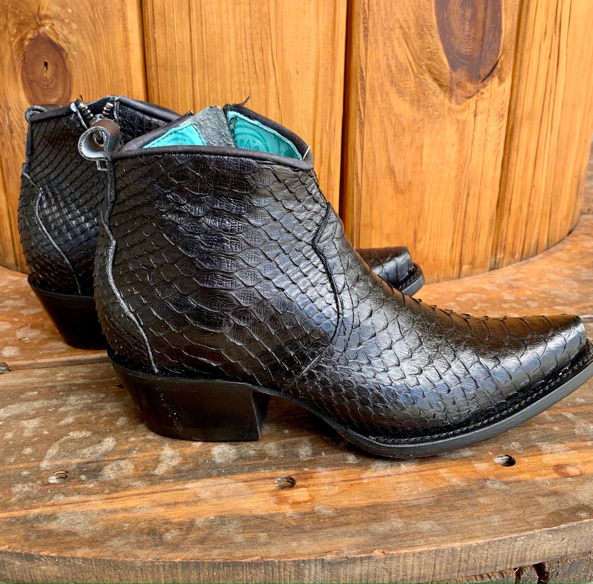 Corral Black Betty Boot-Shortie