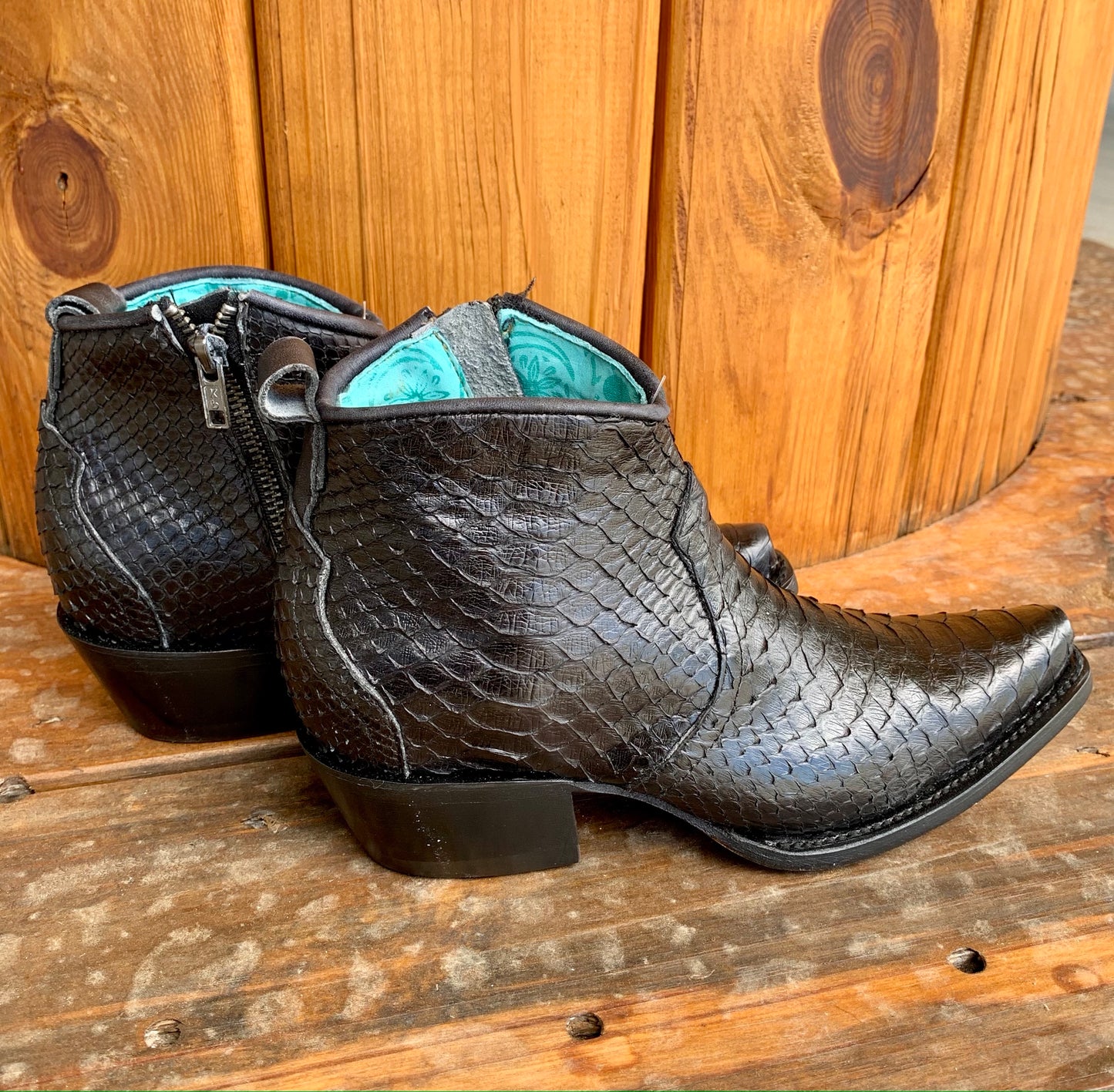 Corral Black Betty Boot-Shortie