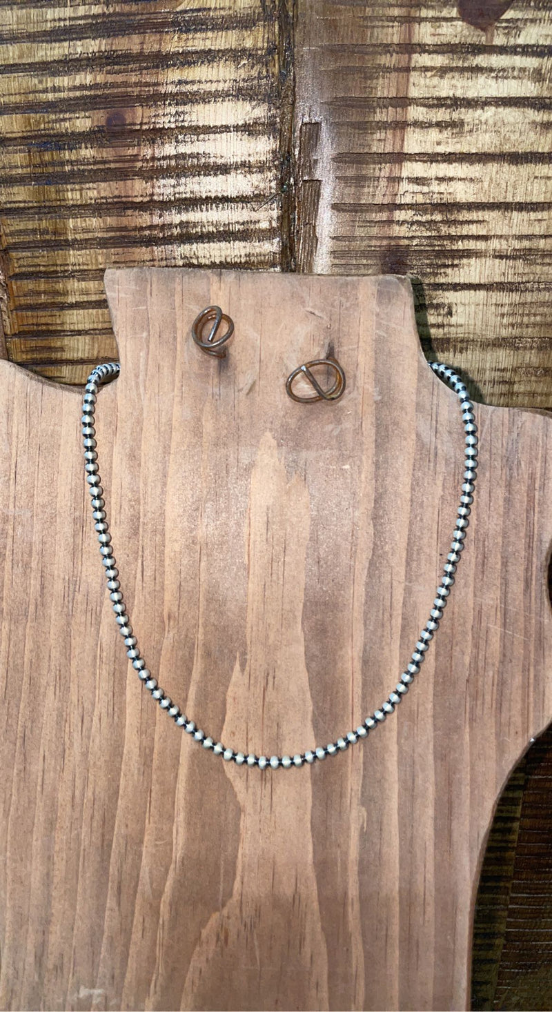NP Navajo Pearls Necklace